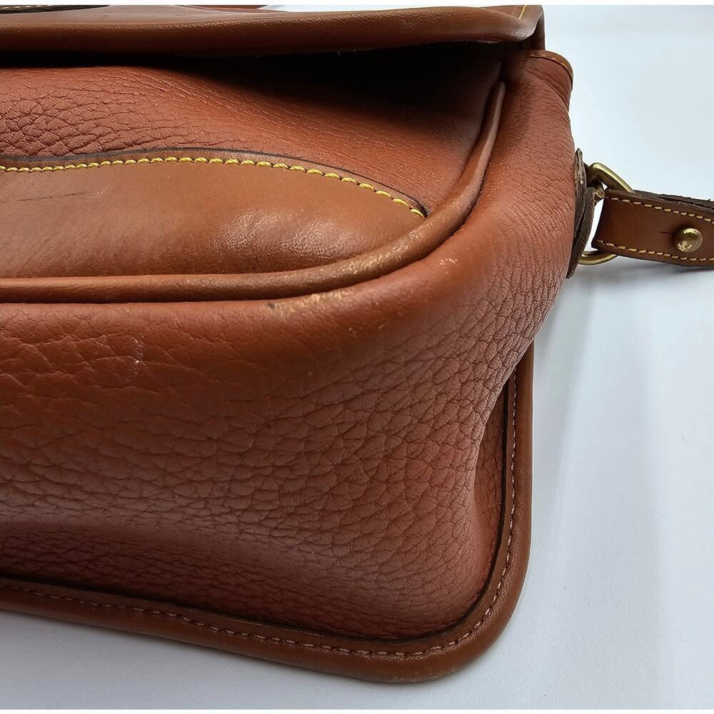 Vintage Dooney & Bourke All-Weather Yan Leather Carrier Bag w/Shoulder Strap - Picture 6 of 16